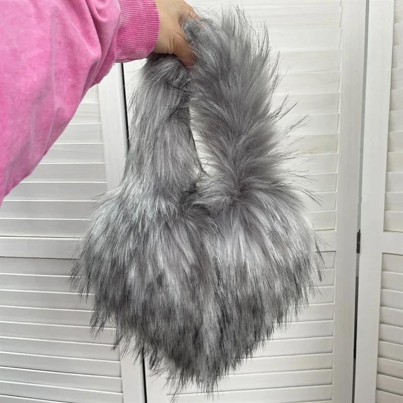 Heart Shape Plush Tote Bags Girls NEW Small & Big Faux Fur Handbags for Women Winter Long Shoulder Furry Straps Bag