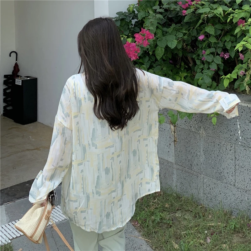 Long Sleeved Women Chiffon Shirts Summer Tie-dyed Lightweight Thin Sunscreen Blouse Loose Casual Top Shirts