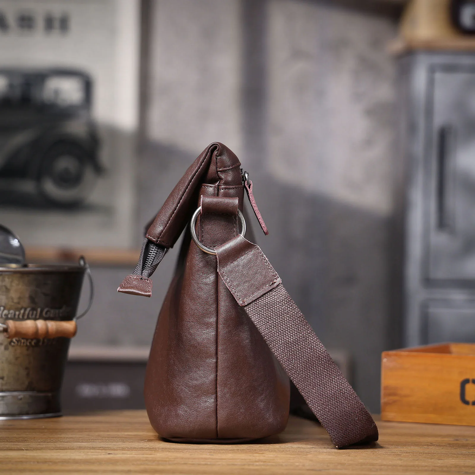 Echte Leder-Umhängetasche für Herren, Crossbody-Laptoptasche, einfache Rindsleder-Tasche aus pflanzlich gegerbtem Leder, modisch und lässig – Detail 19