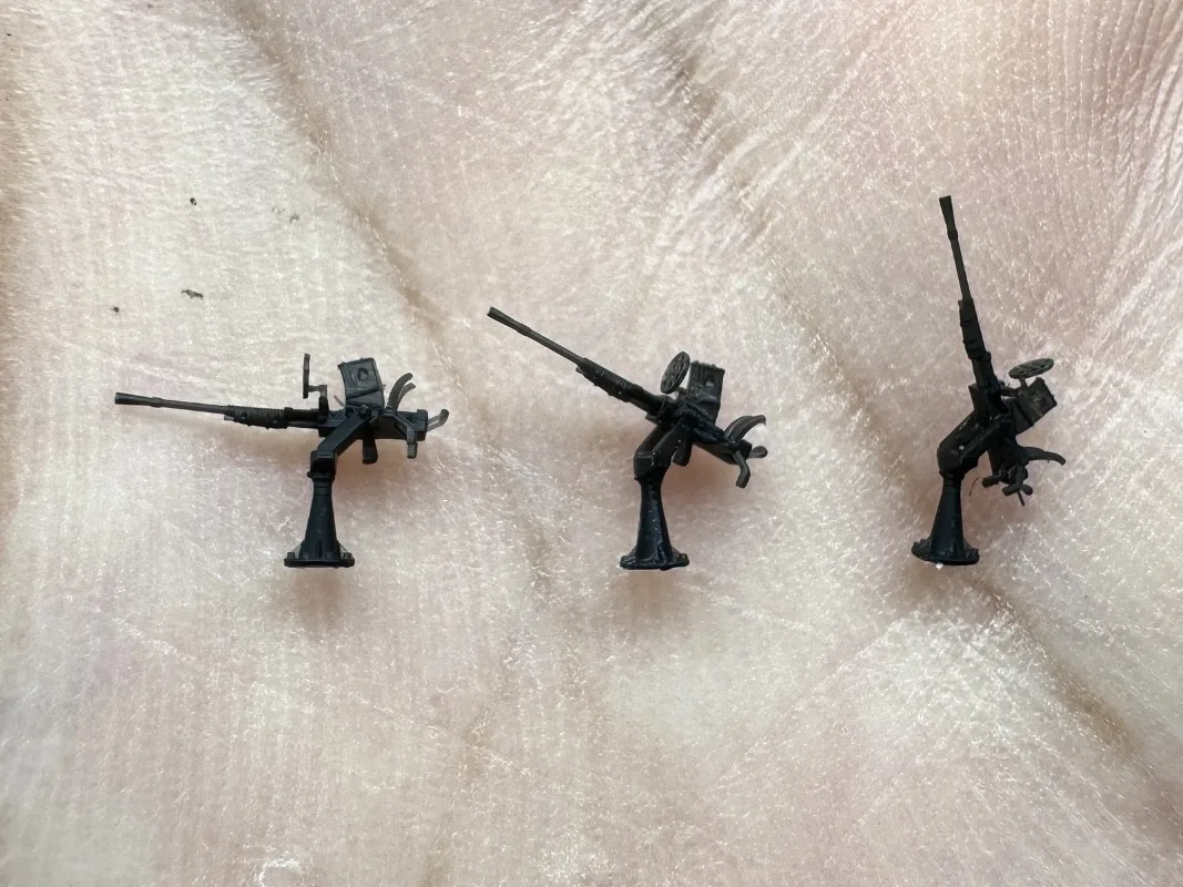 HEAVY HOBBY R350001 1/350 IJN Type 96 Deck Mount with Adjustable Barrel (14pcs)