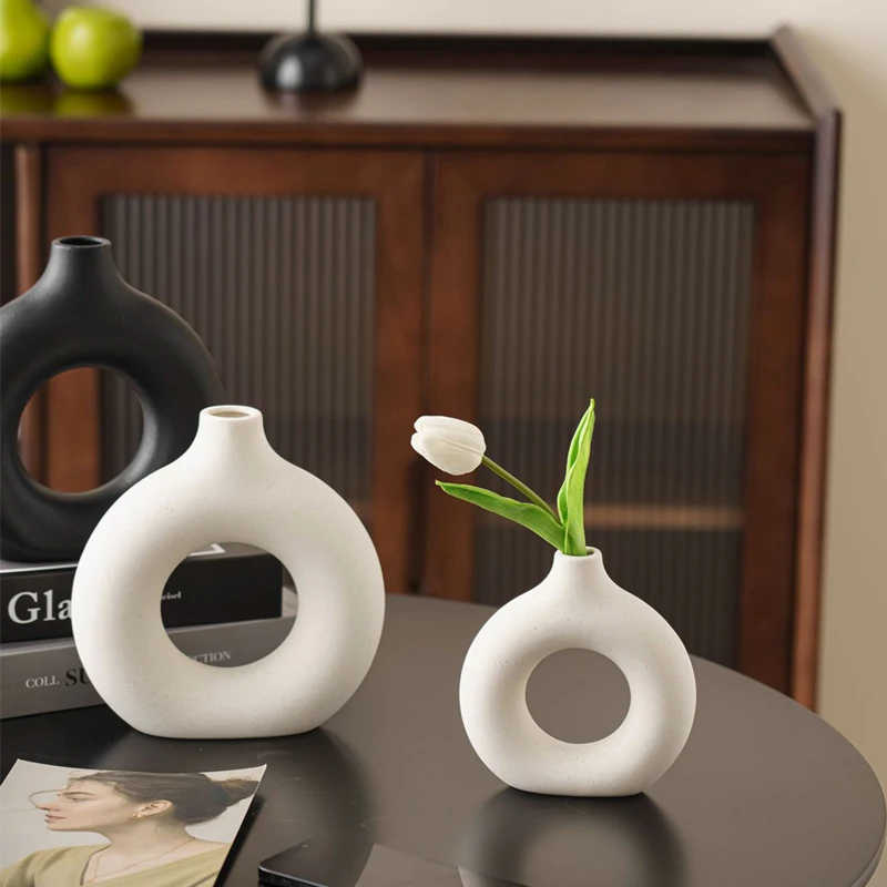 

Ceramic Circular Vase Nordic Ins Style Donuts Vases Living Room Decoration Accessories Office Table Home Decor Flower Pot Gift