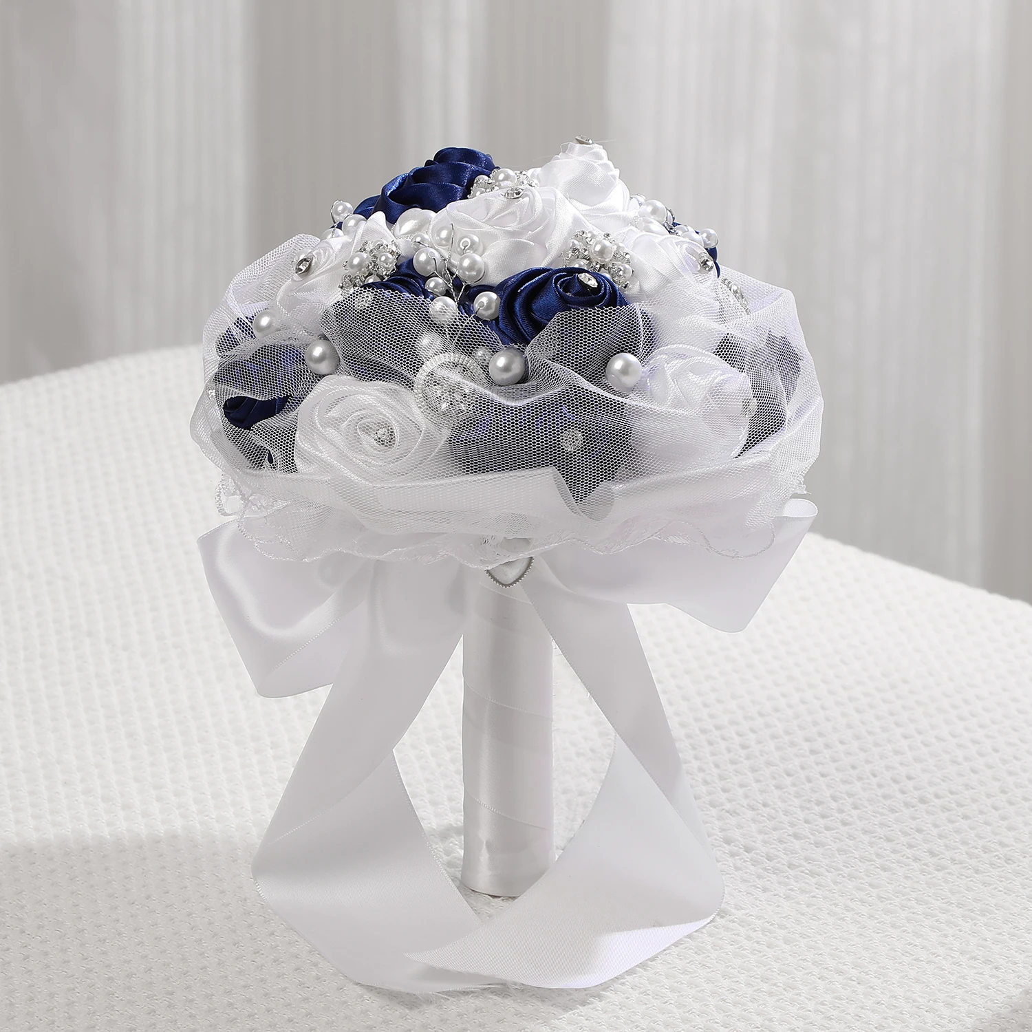 باقة يد العروس محاكاة الزفاف اليد عقد باقة الزفاف التصوير الفوتوغرافي الدعائم الزفاف