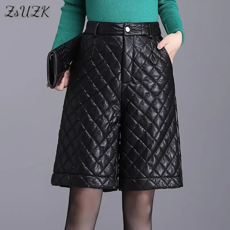 ZUZK-Bermudas gruesas de cuero PU para mujer, pantalones cortos largos, cálidos, de cintura alta, estilo Punk y motocicleta, color negro, para invierno