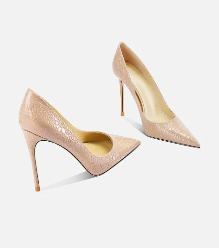 Black snake patterned high-heeled shoes for women, with pointed and slender heels, exuding a high-end and sexy vibe