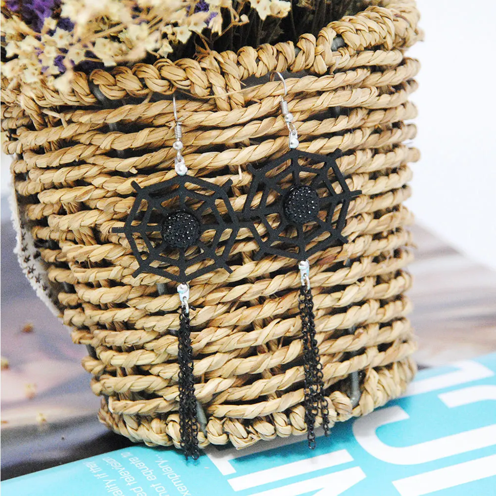 

1Pair Halloween Earrings Black Spider Web Shape Vintage Style Studs for Women Gift Accessory Halloween Earrings