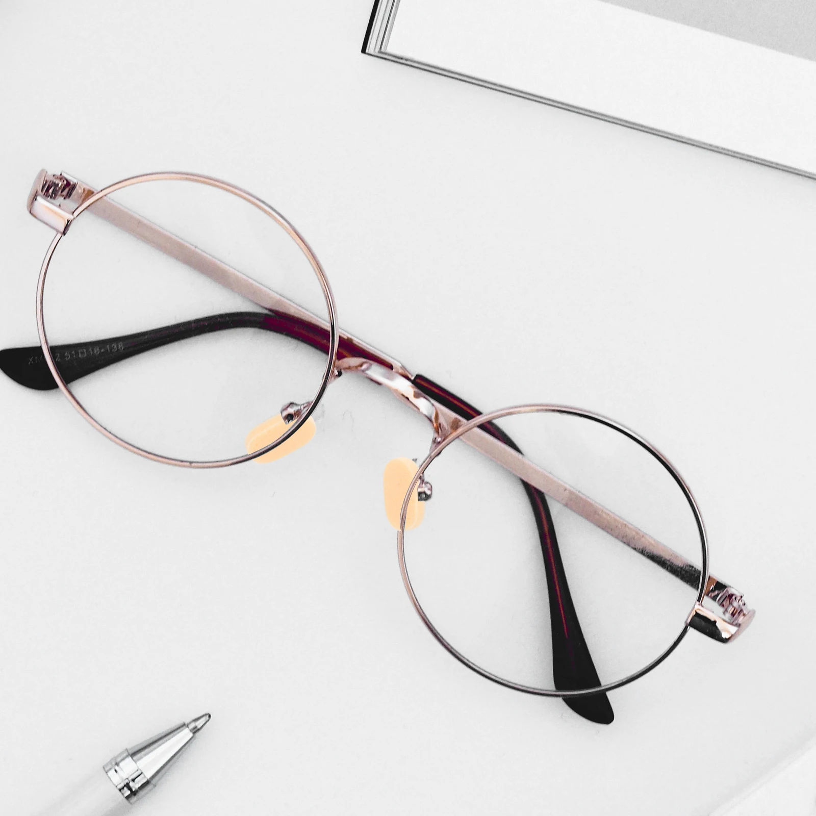 

slip Glasses Nose Pads EVA Nose Pads For Glasses Sponge Reusable Non skid Grips for Eyeglass Frames Comfort Support