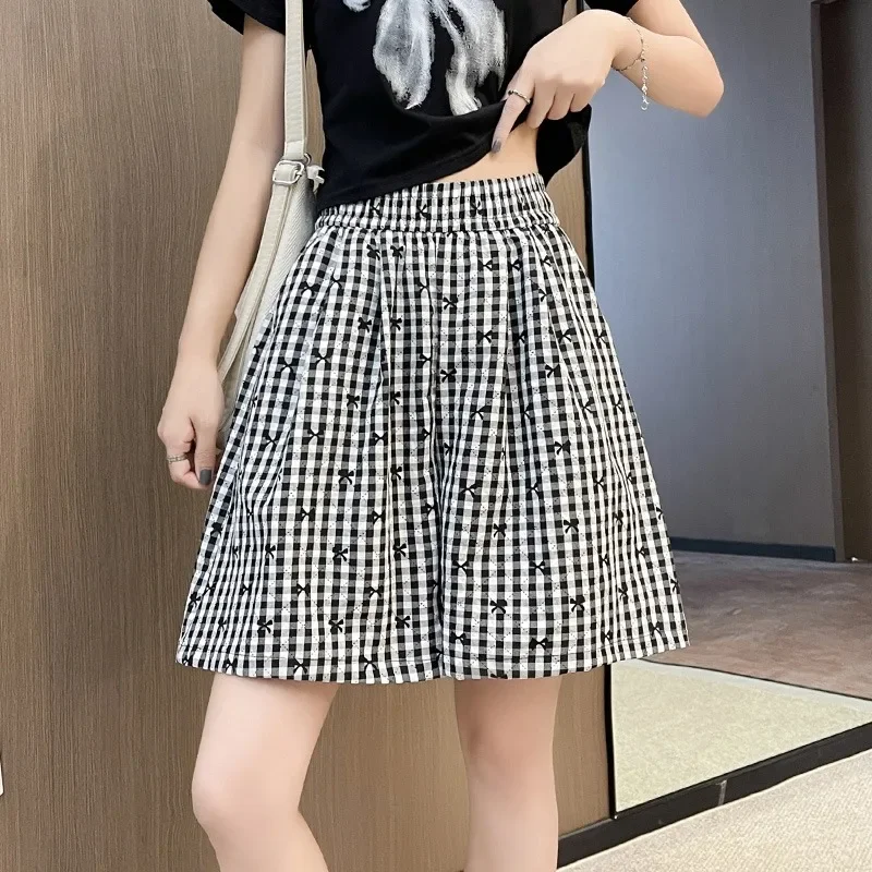 

Plaid Elastic Waist Sports Shorts Women Korean Style Casual Wide-legged Pants Fashion Versatile Daily Sweet Girls Shorts Female