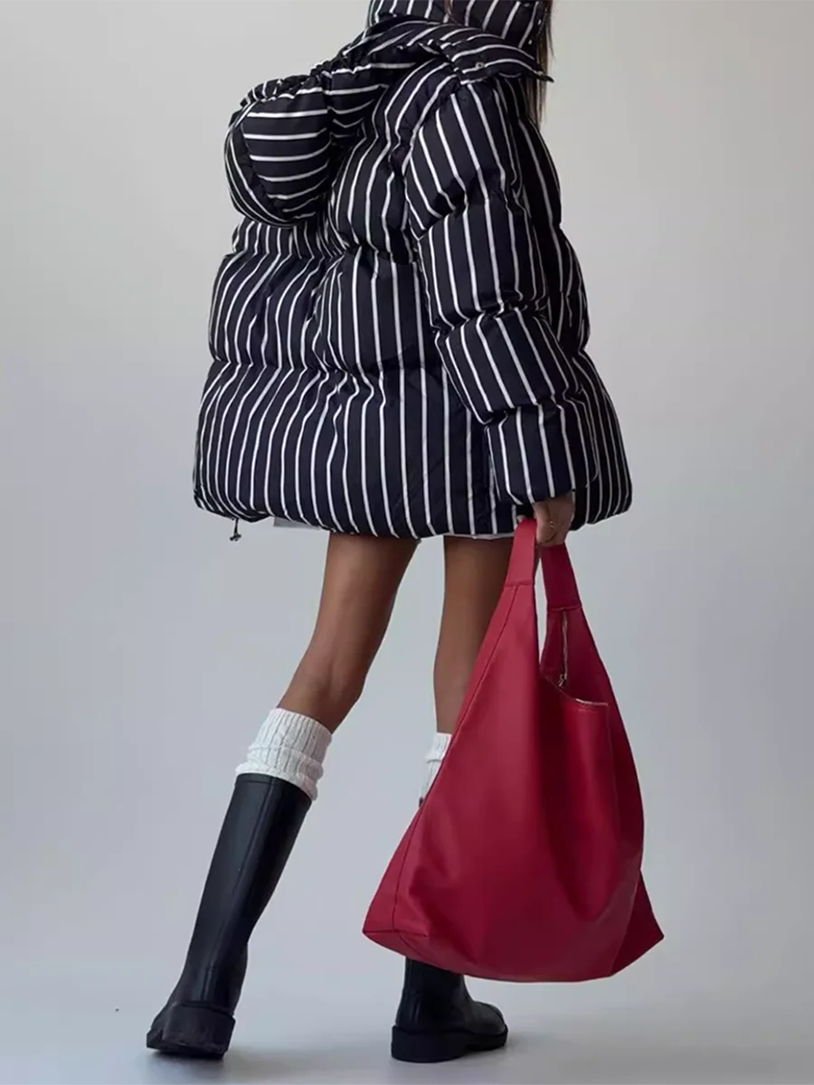 Twotwinstyle americano casual listrado para baixo casaco para mulher com capuz mangas compridas solto emendado zíper jaqueta feminina roupas de inverno