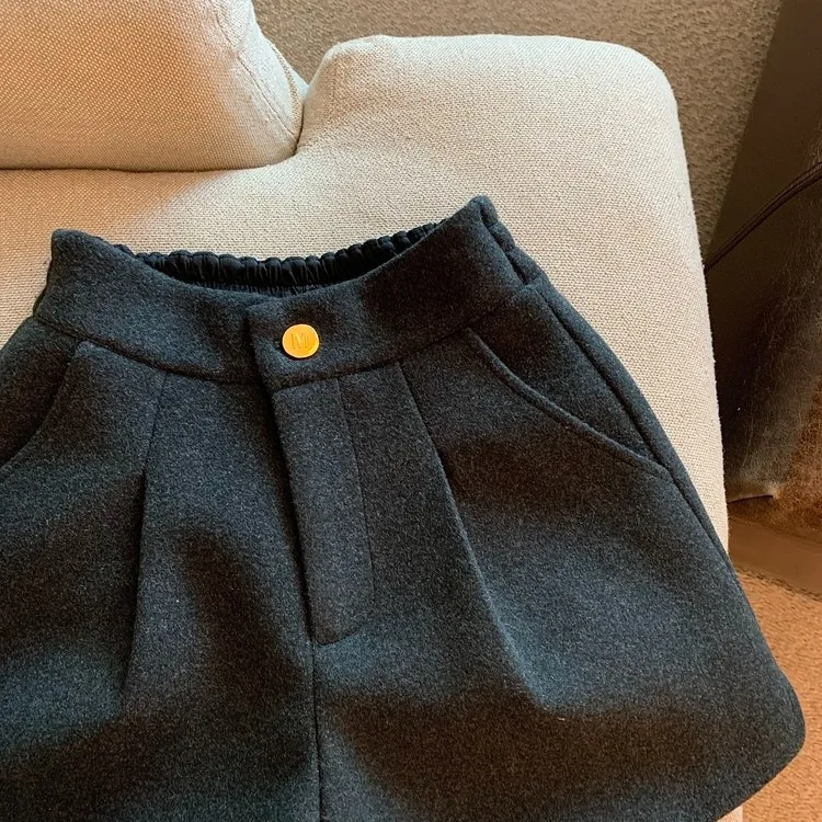 Damen-Shorts aus dicker Wolle mit weitem Bein, Herbst-Winter, neue High-Waist-Shorts, locker geschnitten, gerade geschnitten, Bootcut-Shorts, lässige Oberbekleidung – Detail 12