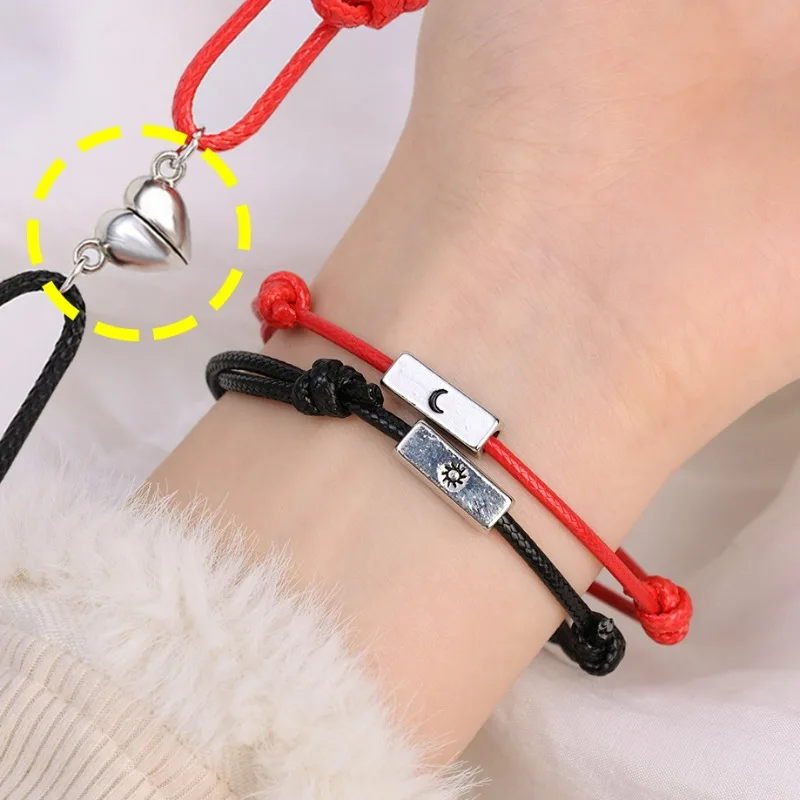 pulseira-magnetica-para-casais-pulseira-trancada-artesanal-coracao-em-forma-combinando-atracao-pulseiras-ajustaveis-presentes-de-joias-lua-e-sol-2-pcs-set