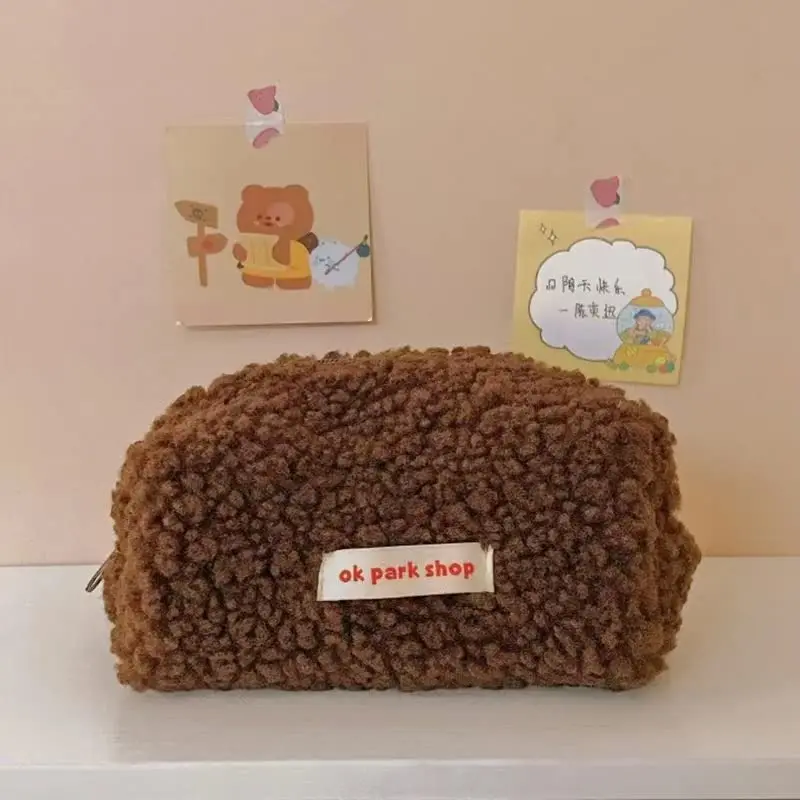 Bolsa de cosméticos de felpa, bonita bolsa de almacenamiento de pelo de cordero, estuche para lápices de gran capacidad, monedero portátil, organizador de maquillaje, almacenamiento de viaje