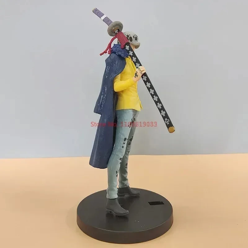 17cm Anime Figure One Piece Dxf Wano Country Trafalgar Law Collection modello bambole giocattolo per regalo spedizione gratuita bambini regalo di natale