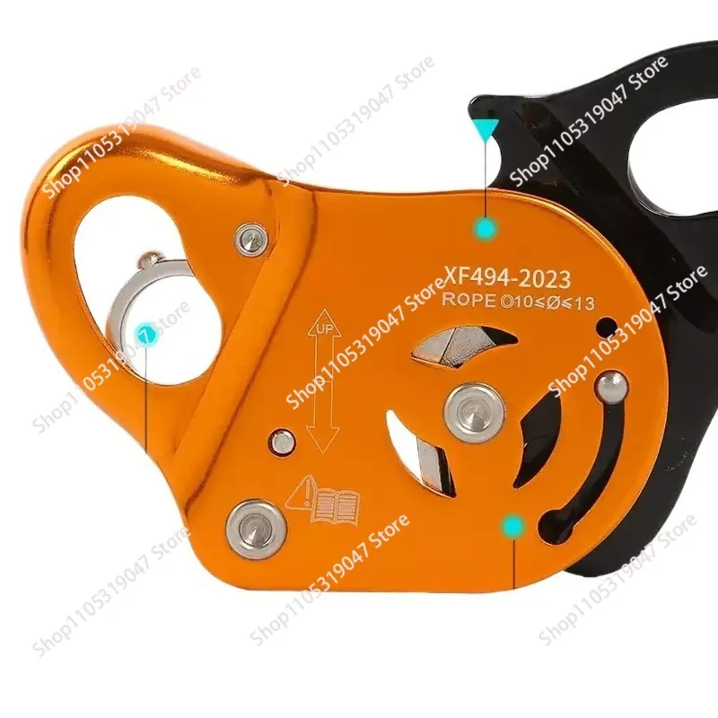 

Снаряжение для альпинизма: страховочный аспендер, съемный захват для веревки, автоматическая страховка от падения