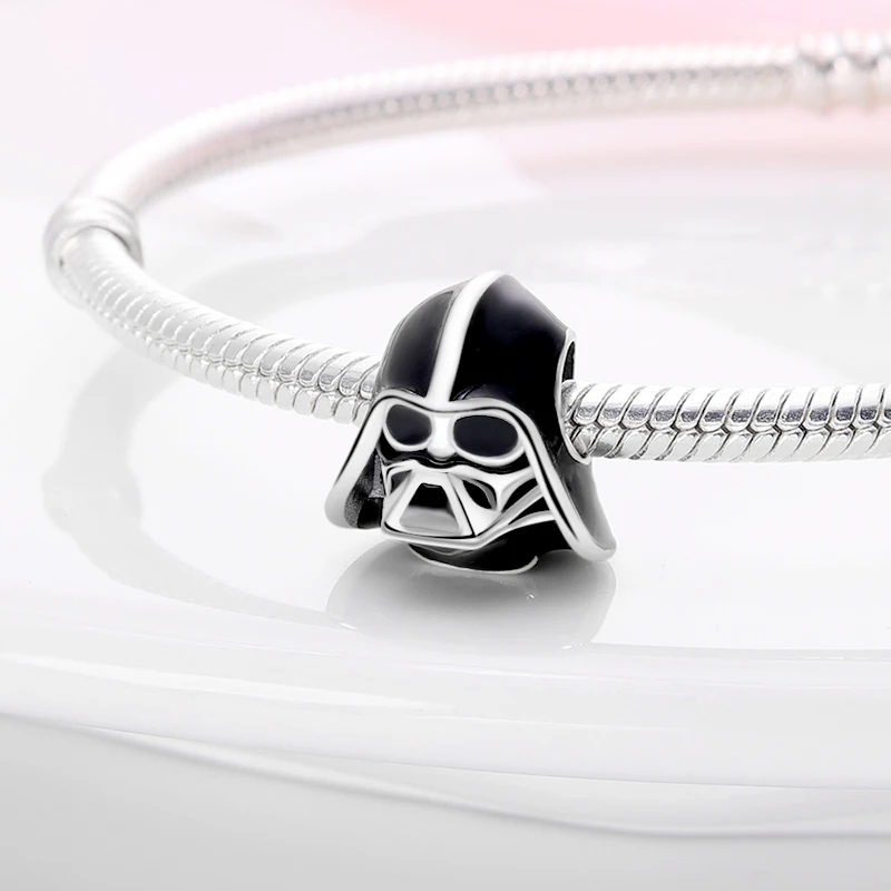 Disney Charm plata de ley 925 Silver Star Warsries Mandalorian Helmet Charm Beads fits Original Pandora bracelet Birthday Gift