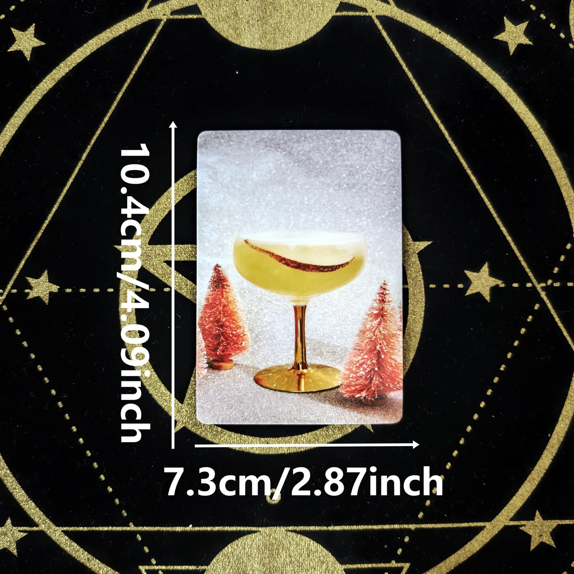 10.4*7.3cm Very Merry Cocktails Deck: 50 Festive Drink Recipes Cards Features A Delicious Cocktail Recipe and Accompanying Photo