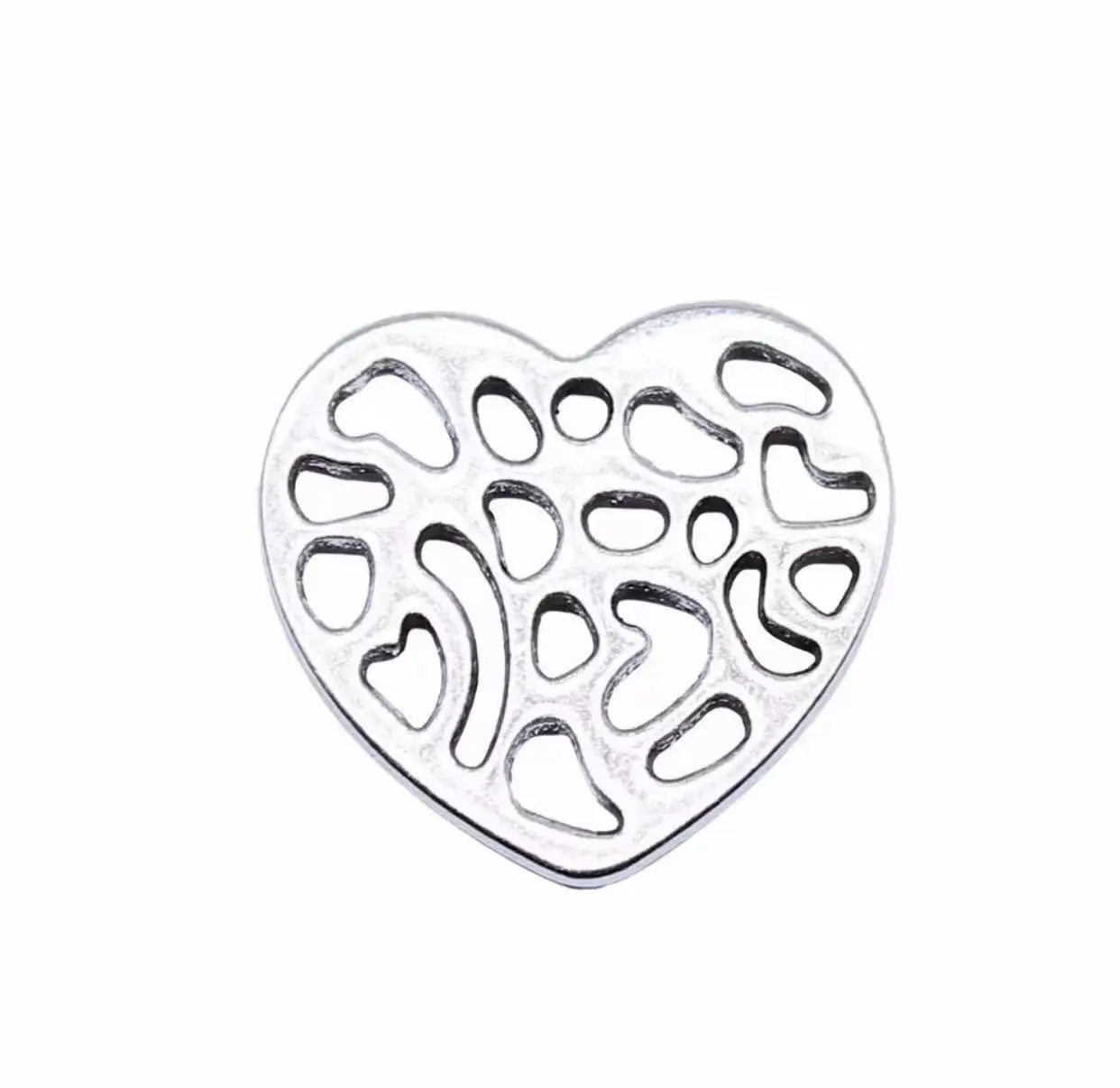 

30pcs 17mm Zinc alloy metal hollow heart design charms for jewelry handmade HW3309