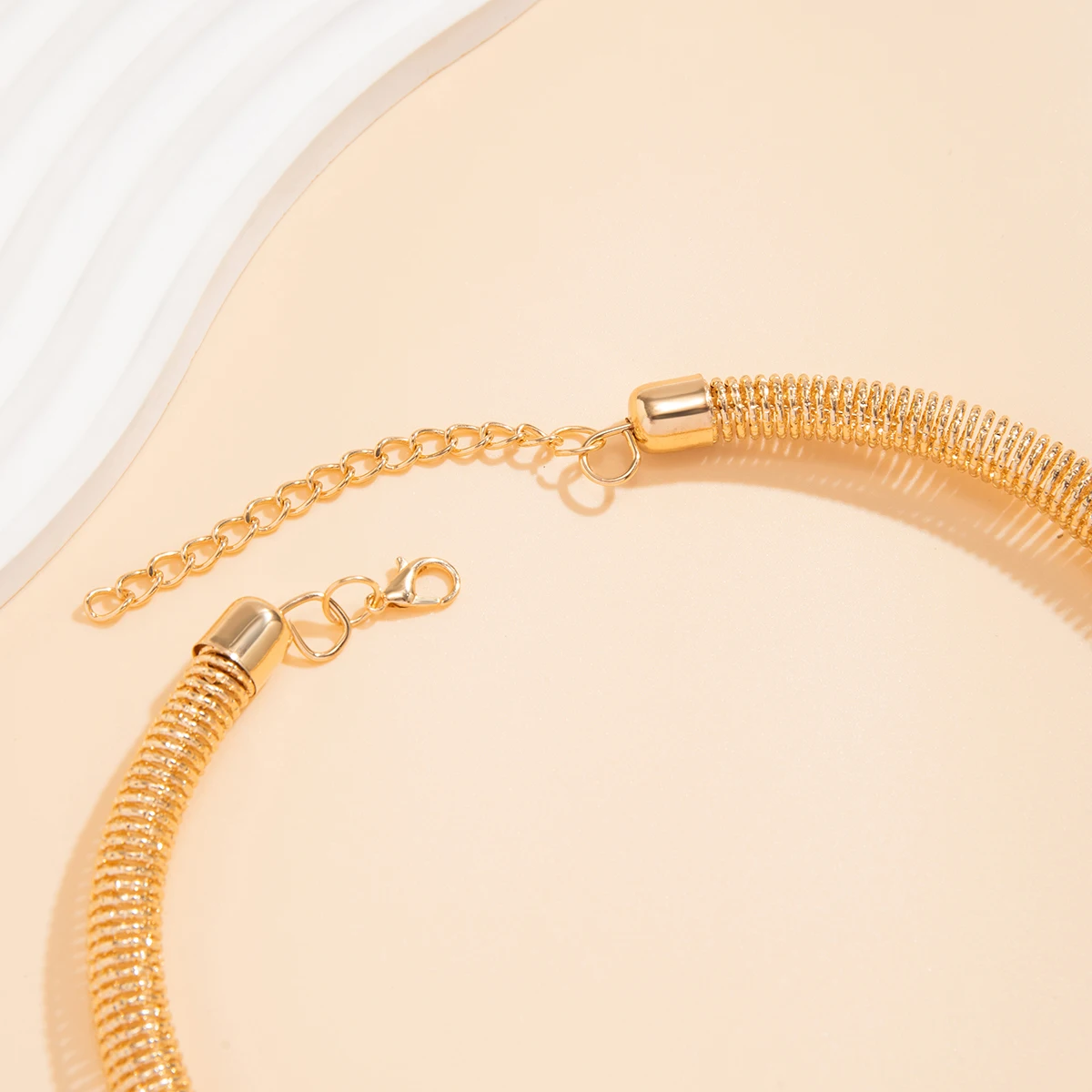 Salircon Exaggerated Gold Color Striped Necklace for Women Trending 2024 Metal Choker Necklace Jewelry Collar on Neck Accessorie