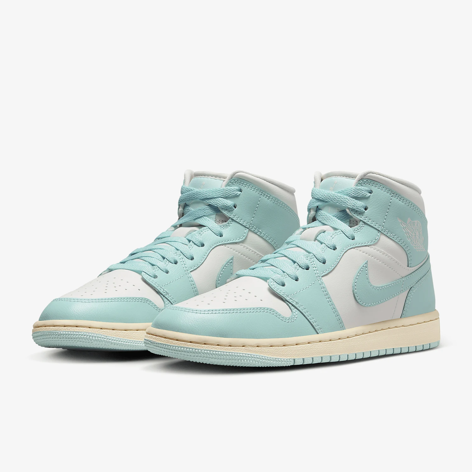 

Официальные женские прочные кроссовки Nike Air Jordan 1 Mid с мягкой подкладкой BQ6472-132