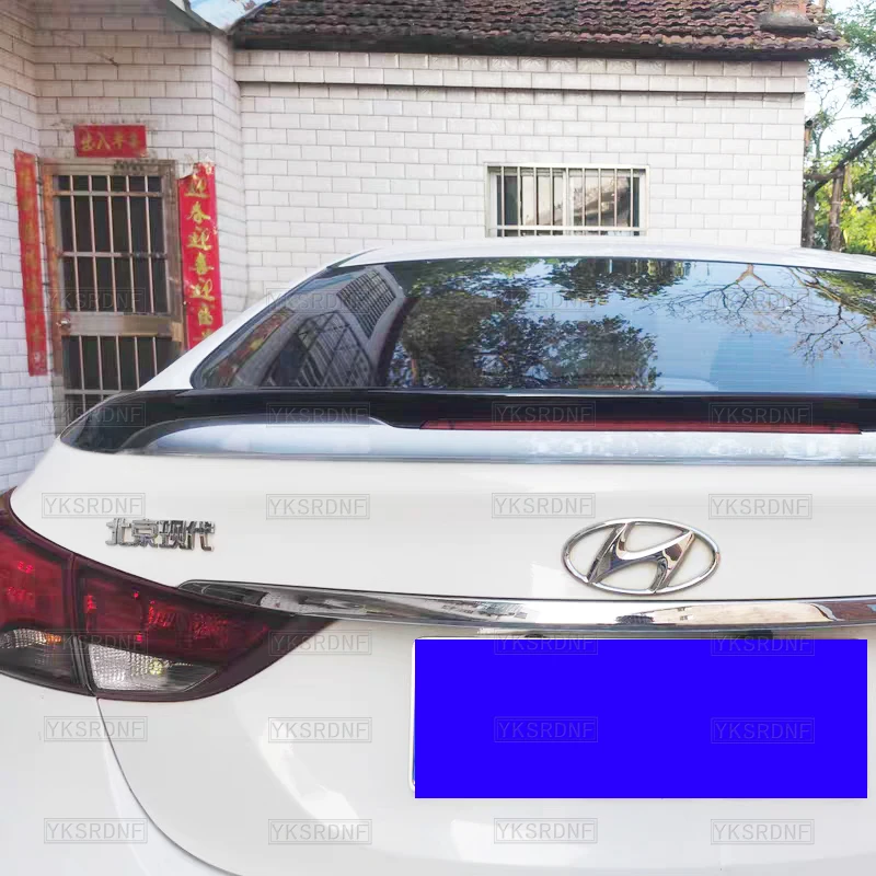 For Hyundai Elantra Spoiler 2012 2013 14 2015 With LED Light High Quality ABS Material Car Rear Trunk Wing Accessories Body Kit