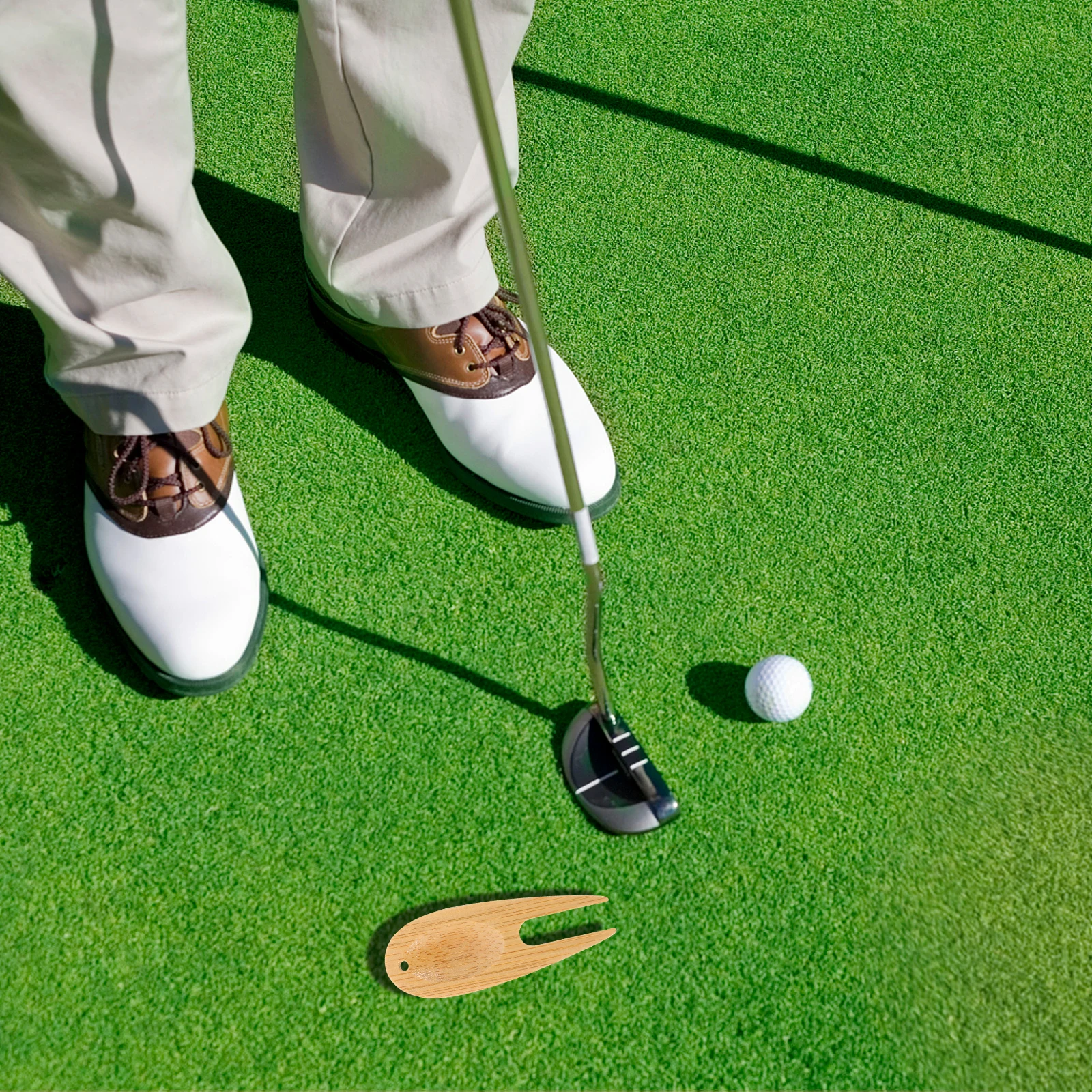 

15Pcs Bamboo Golf Divot Repair Tools Portable Lightweight Golfing Accessories Fairway Trimmers Keychain Hole Design