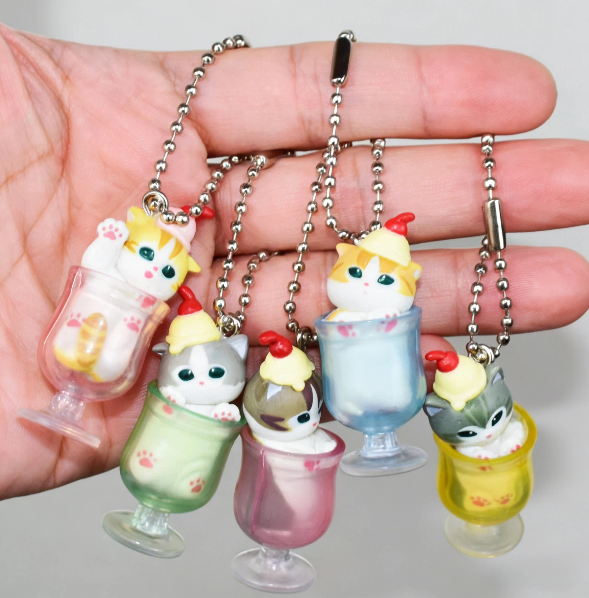 

Mufosand Ice Cream Cat Blind Box 5pc Kawaii Dessert Keychain Set Cute Anime Figure Collectible Pendant Toys Collectible Gift
