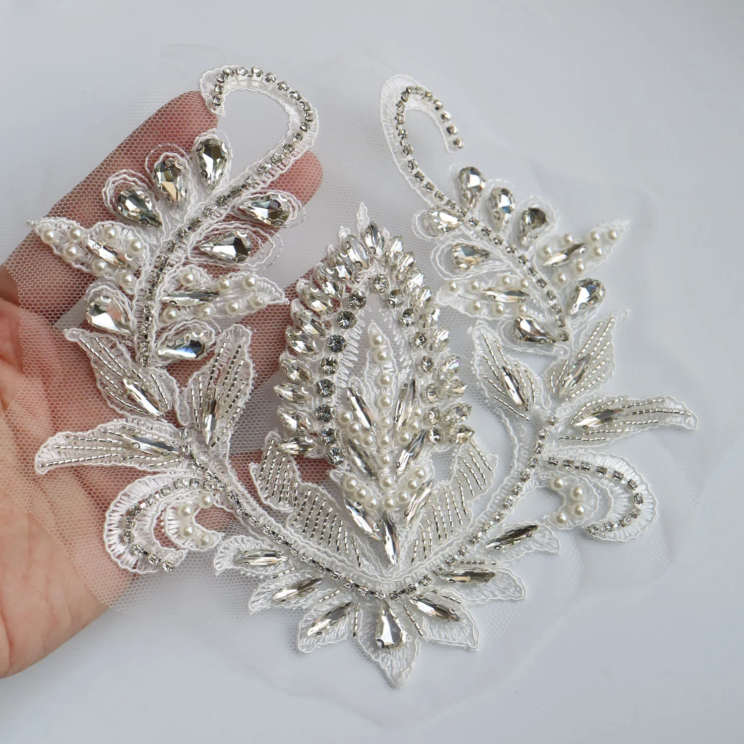 Fashion Luxury glass rhinestone appliques for wedding dresses diy sew on embroidery flower beaded patches for clothes decoration