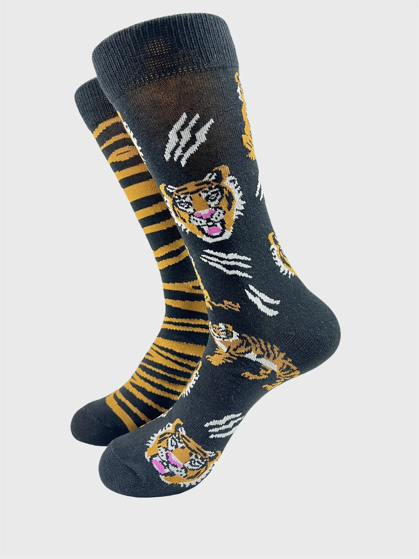 Design Funny Socks Men 2025 New Hip Hop Harajuku Animal Cat Tiger Penguin Honeybee Print  Asymmetric Men\'s Skateboard Socks ﻿