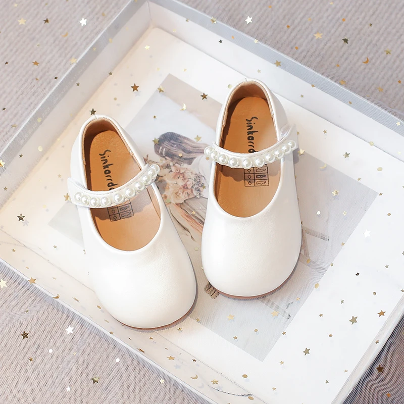 Picture 4: Autumn Girl's Princess Shoes Pearl Shallow Hook-loop Sweet Kid's Flat Shoe Solid Colors Anti-slip Fashion Sweet Children Shoe