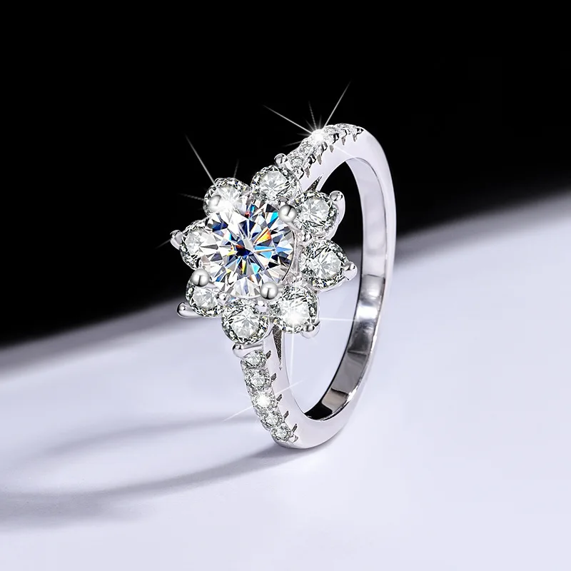 Hot Selling S925 Sterling Silver Moissanite Flower Ring Women's Fashion Sweet Light Luxury Jewelry Wedding Valentine's Day Gift