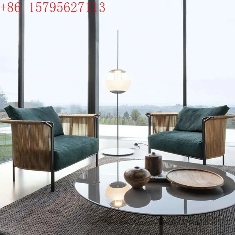 مجموعة أريكة الروطان الاسكندنافية للترفيه في الهواء الطلق في الهواء الطلق أثاث حديث بسيط مصمم للسرير والإفطار كرسي أريكة الفندق