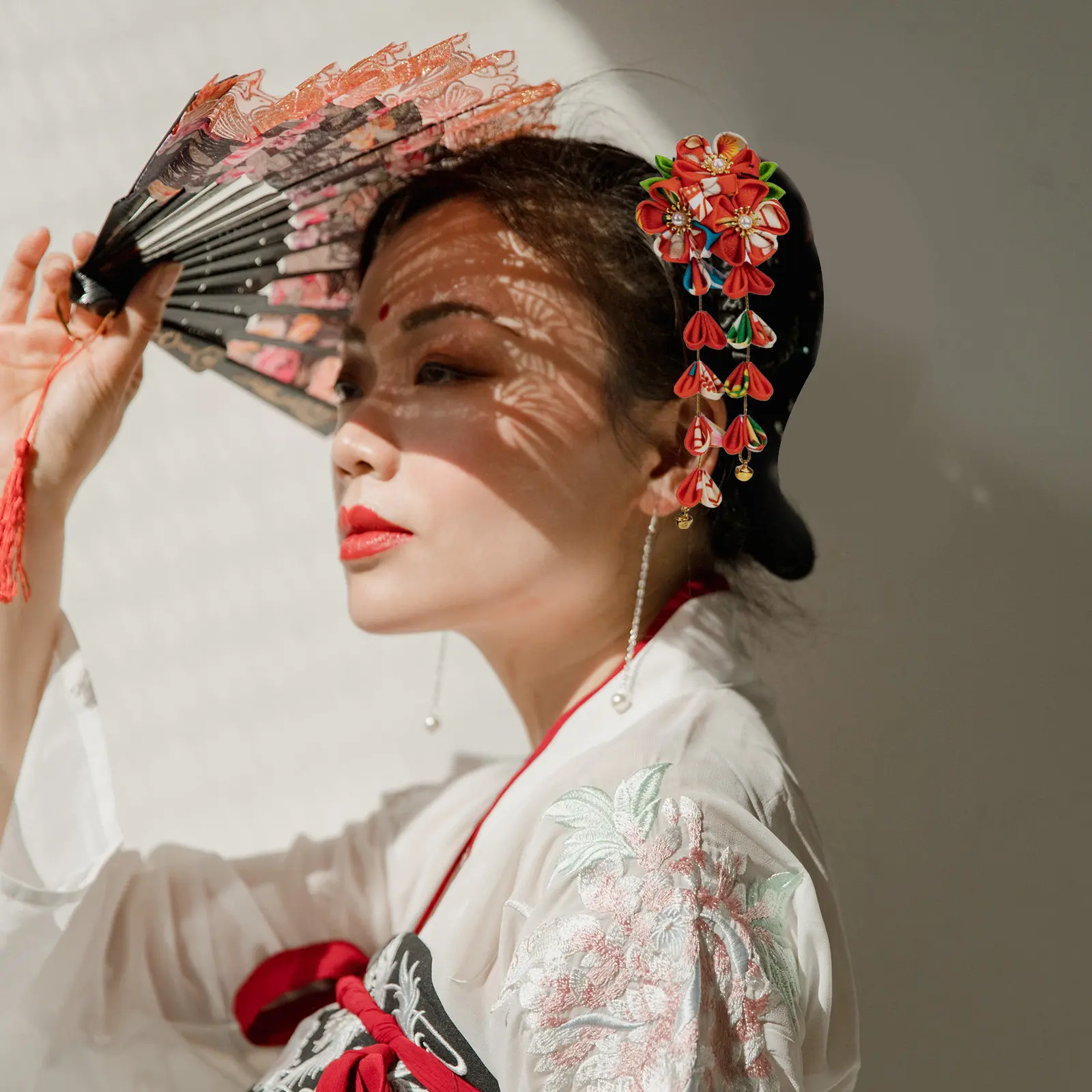 

2Pcs Flower Hair Clips Vintage Tassel Hair Accessories Fan Design Premium Hairpins for Women Japanese Inspired Daily Wear