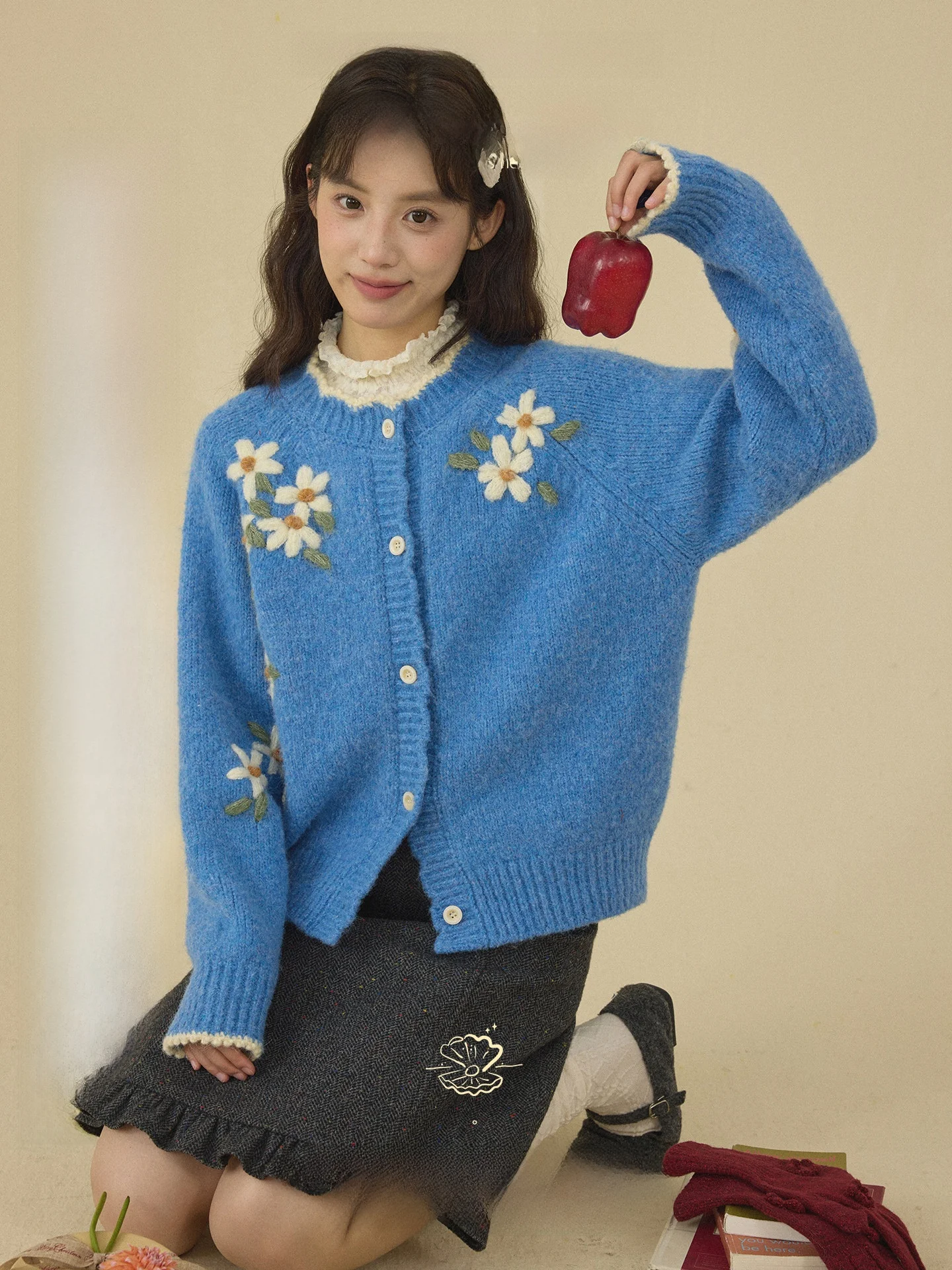 

Новый вязаный свитер ручной работы Nov Et Heavyweight с 3D-цветочным узором для женщин, открытый кардиган, мягкий, удобный, во французском стиле