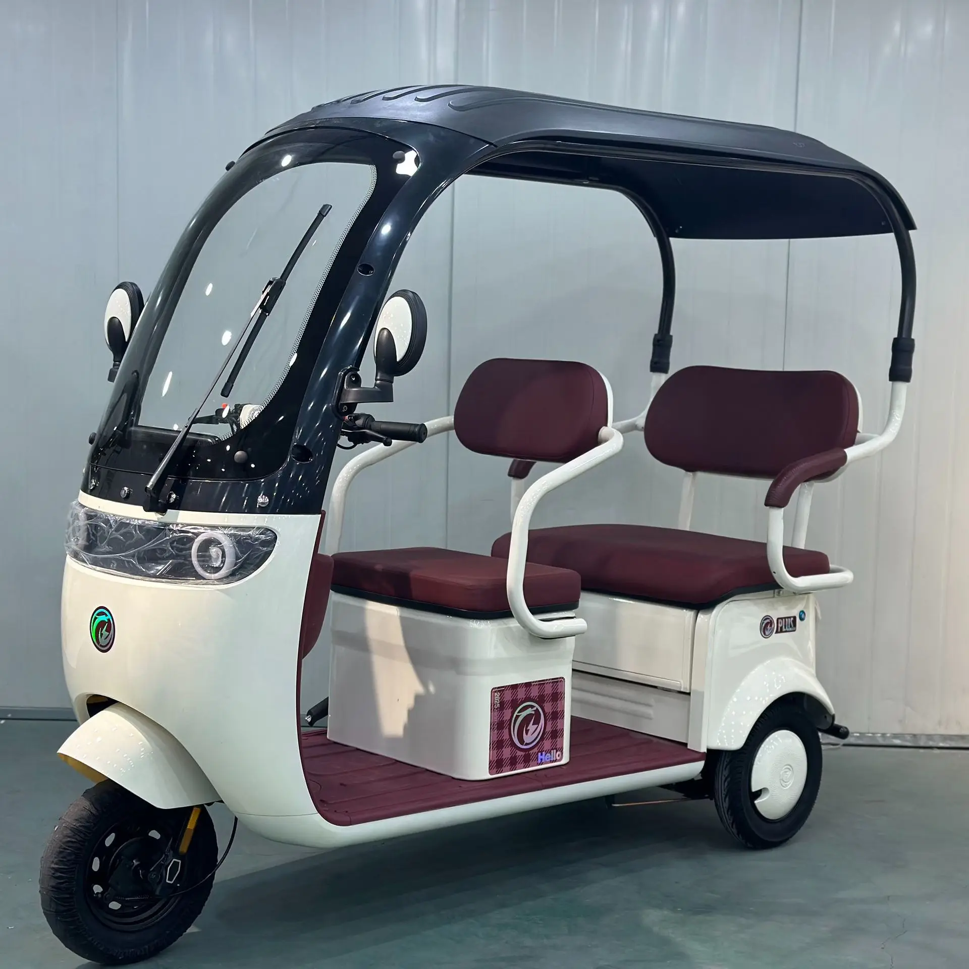 Recreational Small 3 Wheel Aluminum Closed Scenic Parks Comfort Elegant Canopy Rainproof Climbing Mountainous Electric Passenger