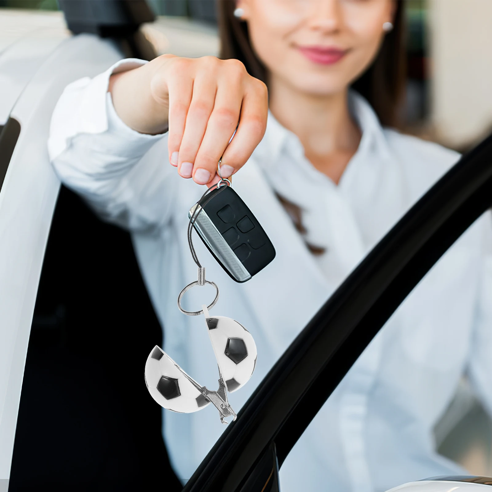 مقص أظافر صغير كرتوني لكرة القدم مصنوع من الفولاذ المقاوم للصدأ مادة بلاستيكية شفرات حادة آمنة وفعالة لقص أظافر القدم #3