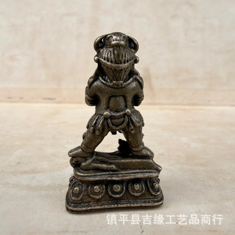 Antique-style brass Tibetan Buddha Vajra hand statue ornament, distressed small bronze Buddha ornament