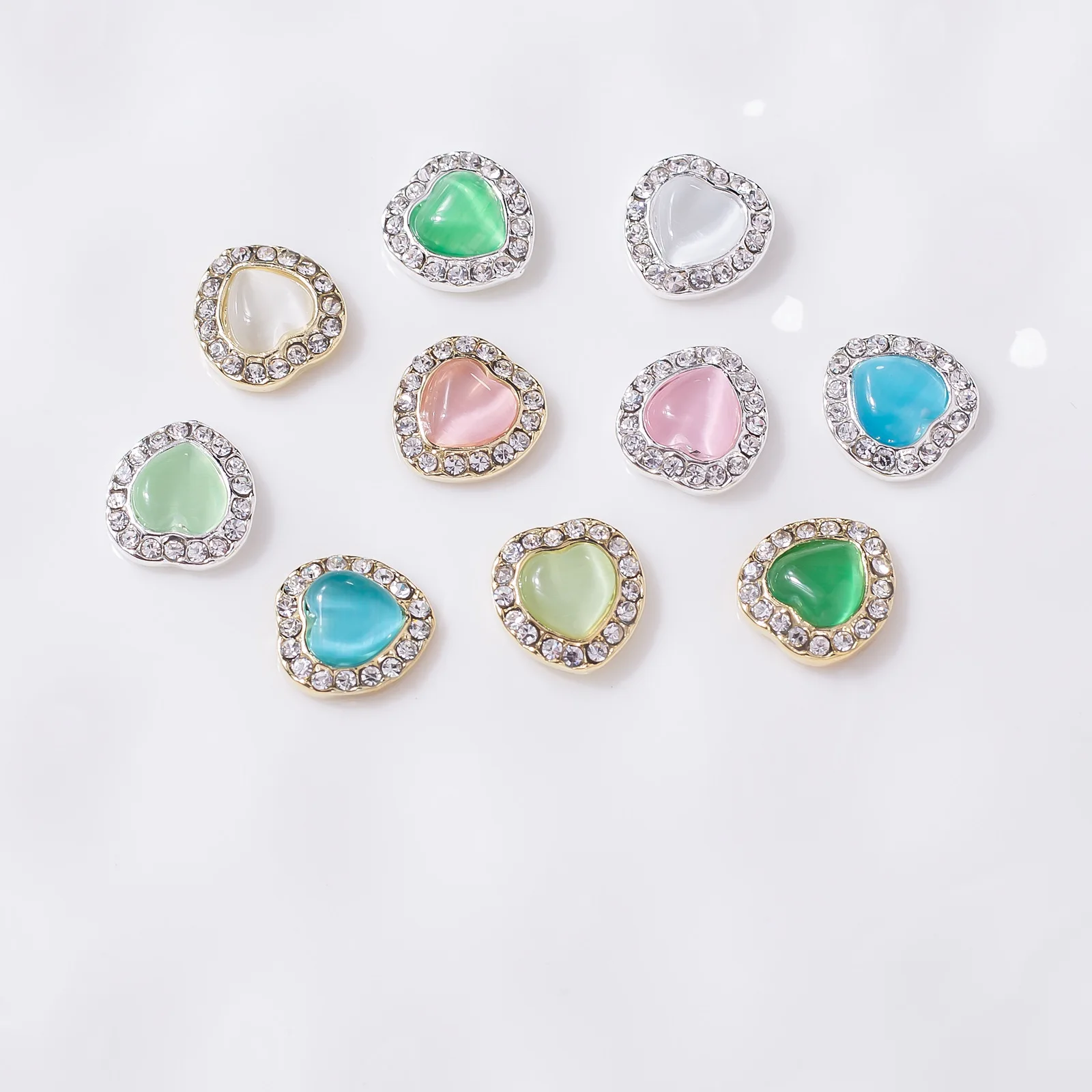 10 قطع عيد الحب مسمار الفن القط العين حجر القلب مسمار معكرون شقة الخوخ القلب مسمار الحفر اكسسوارات الديكور