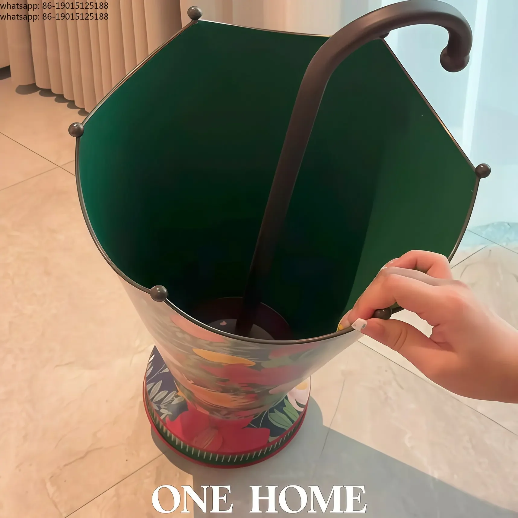 Large capacity storage rack, entrance umbrella rack, door drain rack, retro printed umbrella bucket