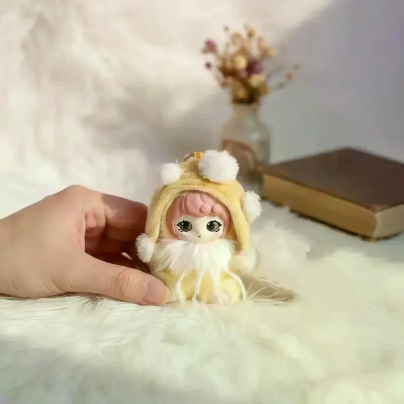 YuLi Hug Cloud Dream Series, Cute Fluffy Vinyl Doll Keychain Bag Charm Pendant Collectible Toy Gifts