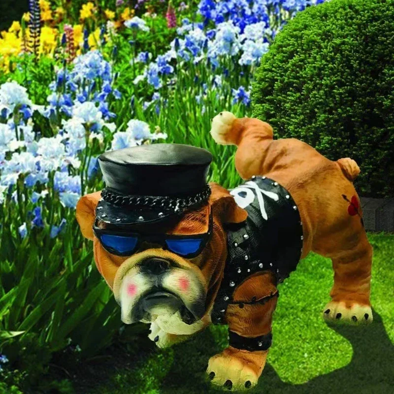 New Tough Guy Bulldog Peeing Dog Statue With Sunglasses Nordic Creative Funny Animals Gnome Garden Decoration Sculpture 2022