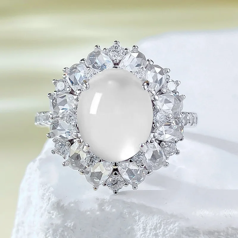 French Luxury Instagram S925 Silver Hollow Foam Jade 8 * 10 Ring New Chinese Egg Face Ring Wedding Jewelry