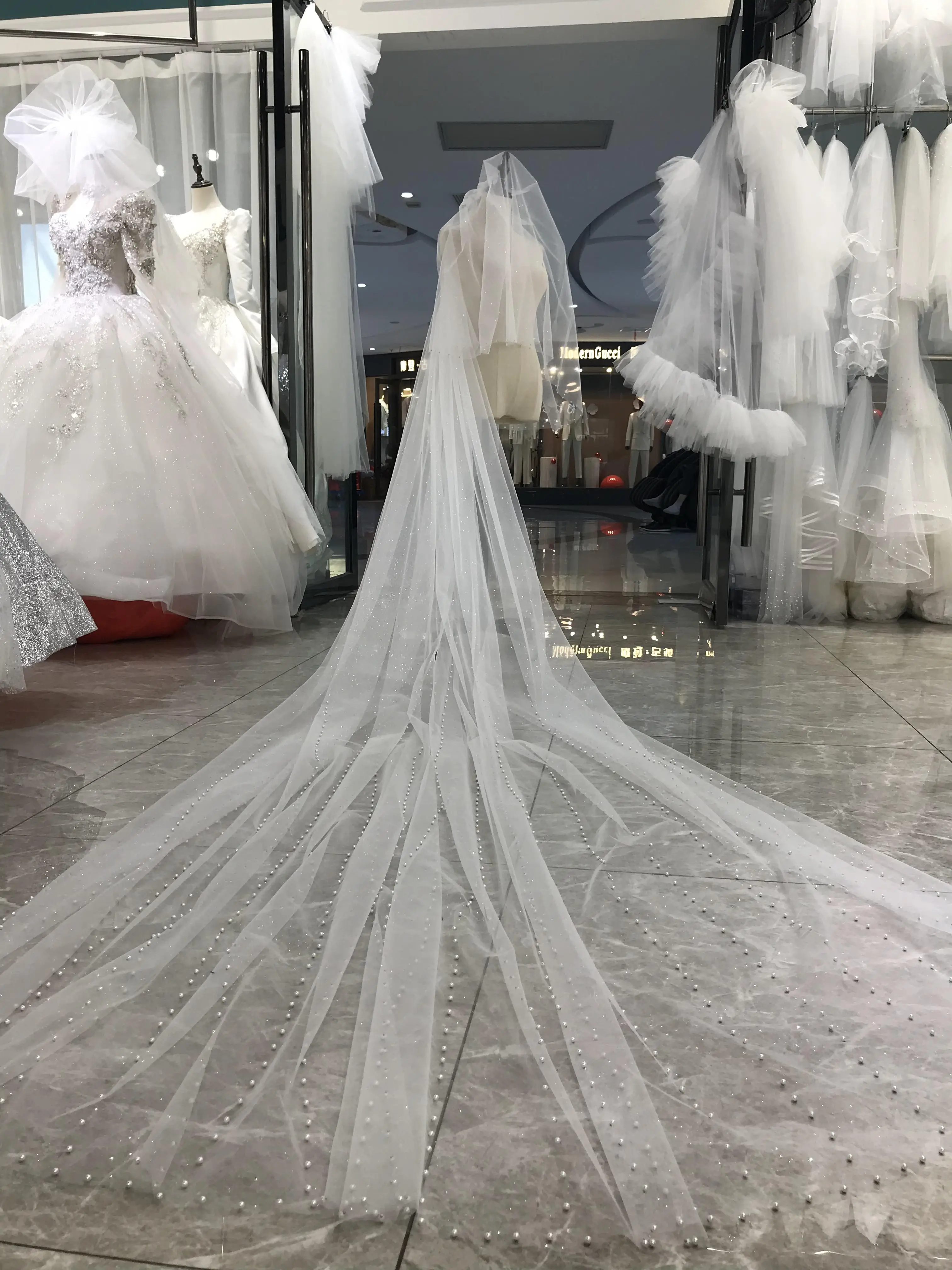 Kisswhite op maat gemaakte 3x3,5 meter  nostracio JavaScript één laag vestidos novias boda glitters glitter parels lange bruidssluiers