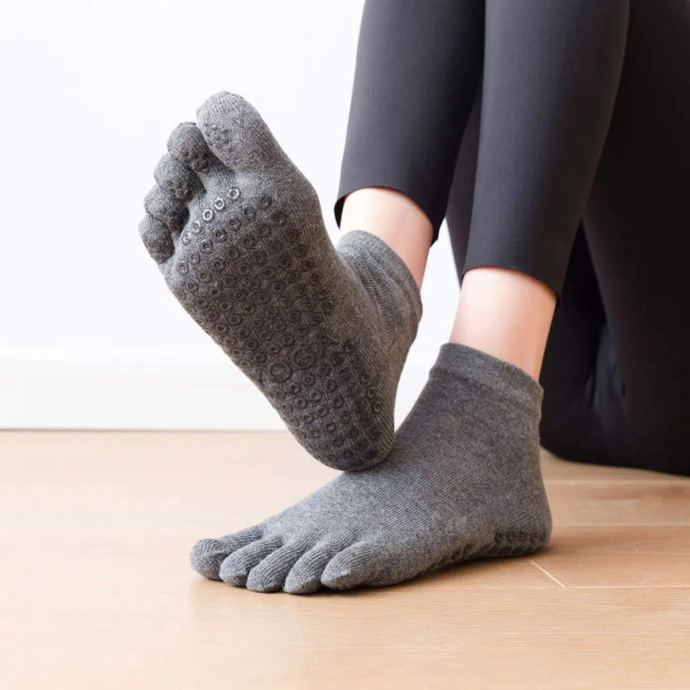 Autumn Solid Color Cotton Dance Thicken Unisex Five Finger Socks Sports Fitness Socks Non-Slip Women Hosiery