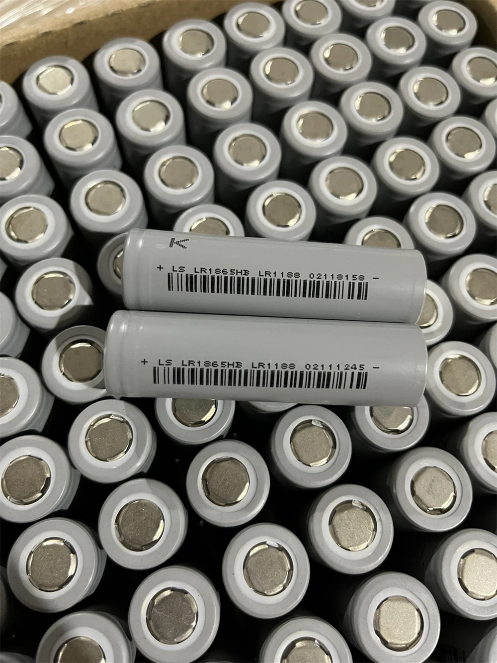 New Grade A 18650 2500mAh 3.7V 5C Lithium Battery for Ebike,E-tricycle,Emotorcycle,Battery Pack,Scooter,Electric Tools