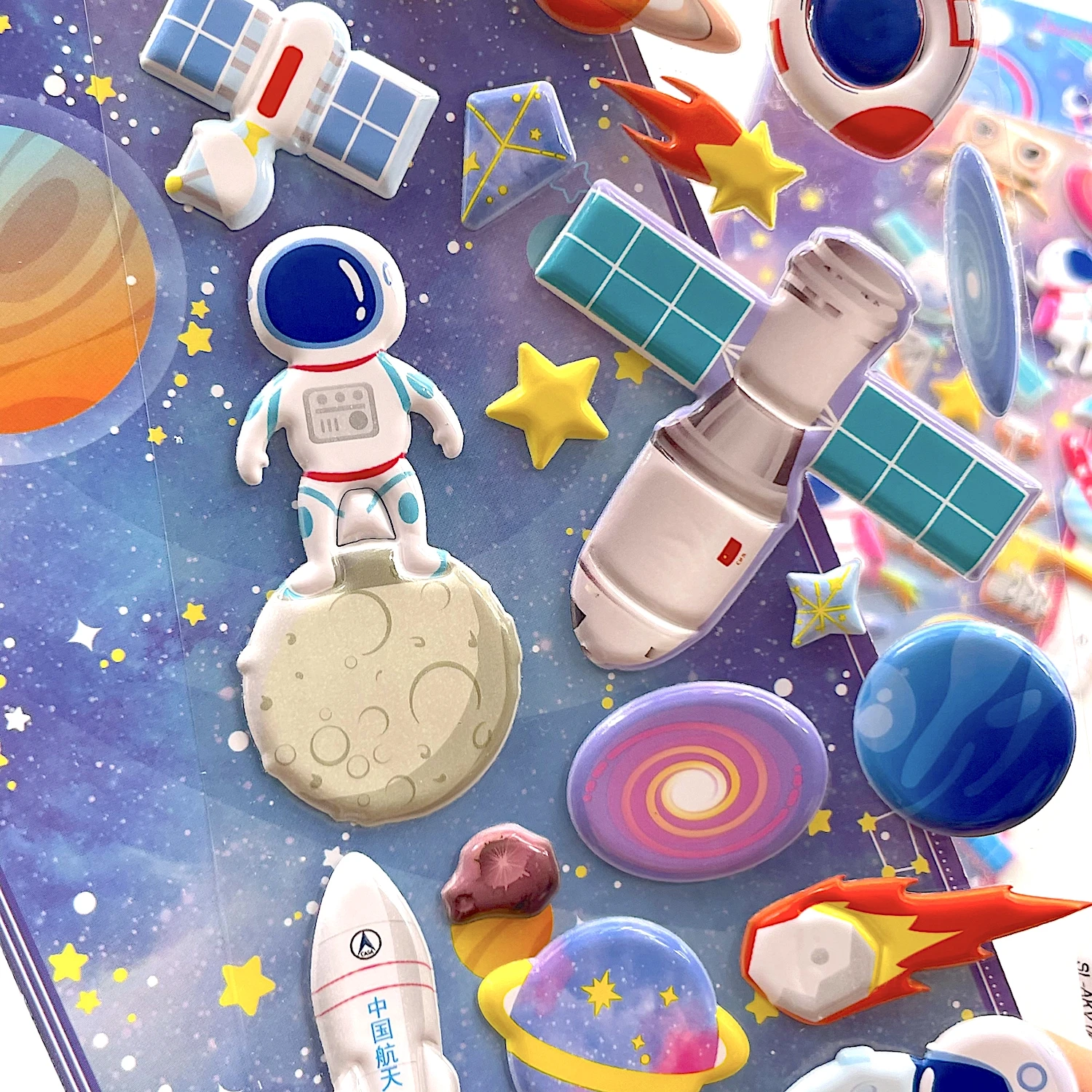 Pegatina hinchada 3D de astronauta de viaje espacial, 4 piezas, álbum de recortes, papelería bonita, diario, suministros de decoración