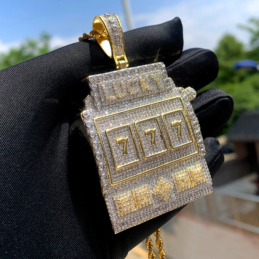 777 Chain – Nowoczesny Srebrny Rekawiczek z Zestawem Złotych Liter i Czarnego Diamentu