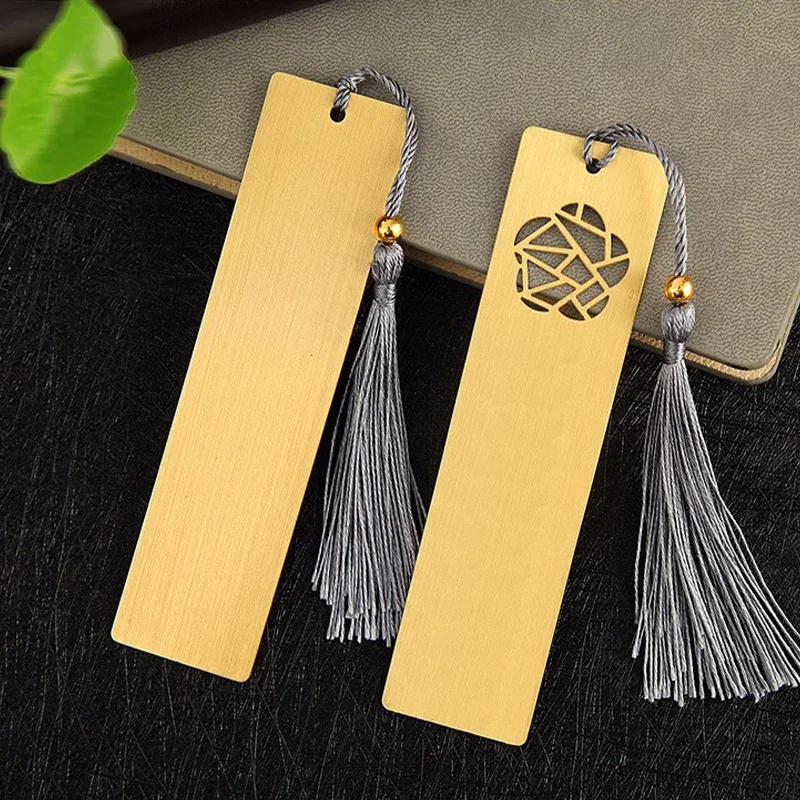 30pcs wedding favor and gift bookmark metal customized PLACE card birthday gifts golden bookmarks with tassel