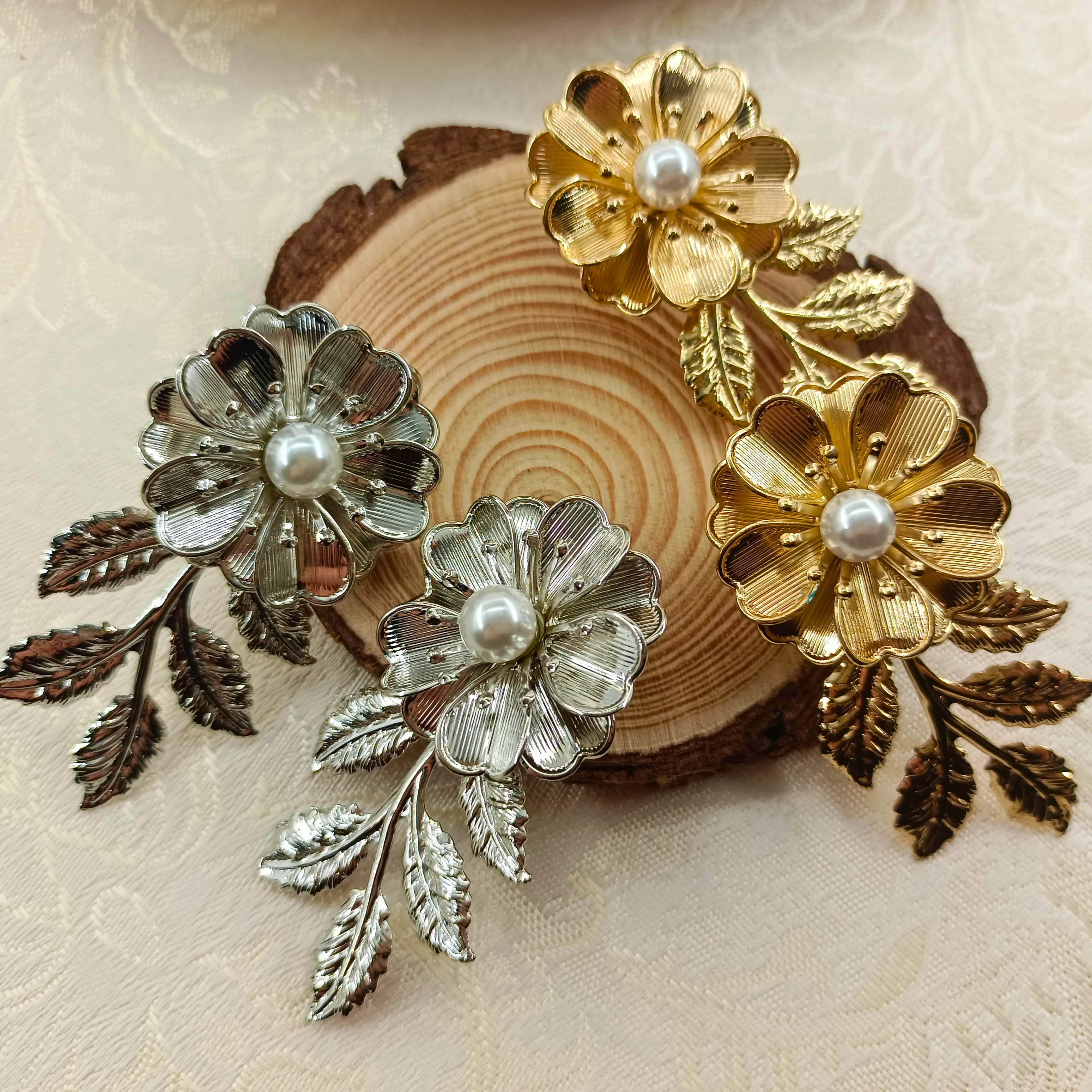 أقراط على شكل زهرة وأوراق شجر للنساء إكسسوارات مجوهرات أذن عصرية بسيطة رائجة البيع هدية للحفلات 2024 نمط جديد