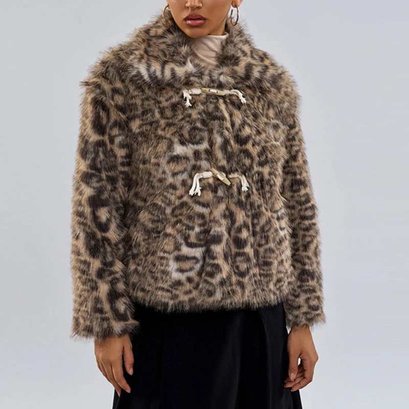 Abrigos de piel sintética para mujer, abrigo de manga larga con estampado de leopardo, grueso y cálido, ropa de calle Y2k, chaquetas elegantes de punto abierto 2025