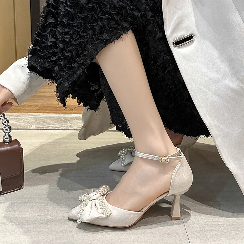 Women\'s single shoes Spring and autumn new pointy bow pearl buckle high heels Fashion temperament sweet party shoes