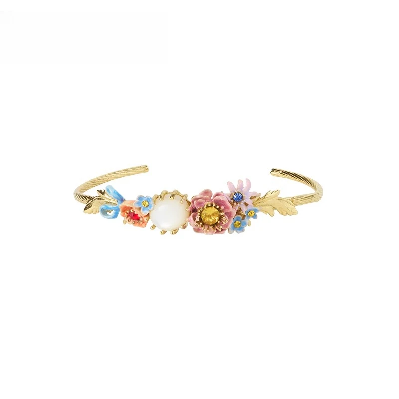 

Aster flowers, bracelets, exquisite light luxury jewelry, exquisite gifts